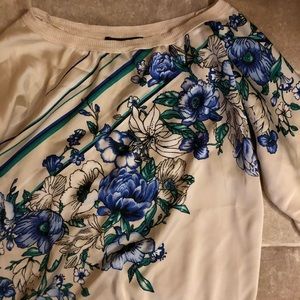 White House Black Market Floral